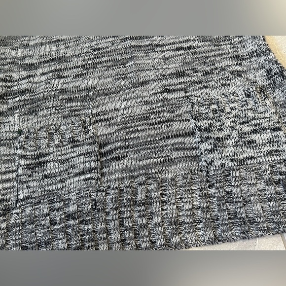 EUC A’Milano Women’s Knit Sweater - Picture 4 of 6